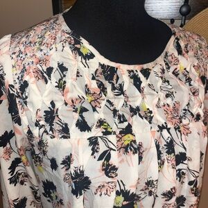 Ladies top size small